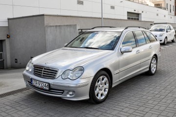 2,2CDI (150KM) Automat Lift 2007 r