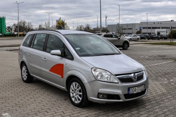 1,8 (140KM) LPG 2009 r. Lift 7-osobowy