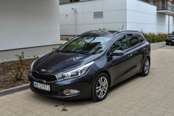 Salon PL 1 właściciel Bezwypadkowy 2014 r. VAT 23%